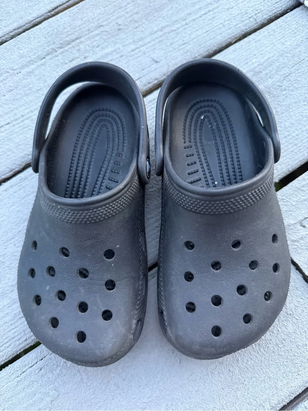 CROCS Kids Classic Clog in Black J1